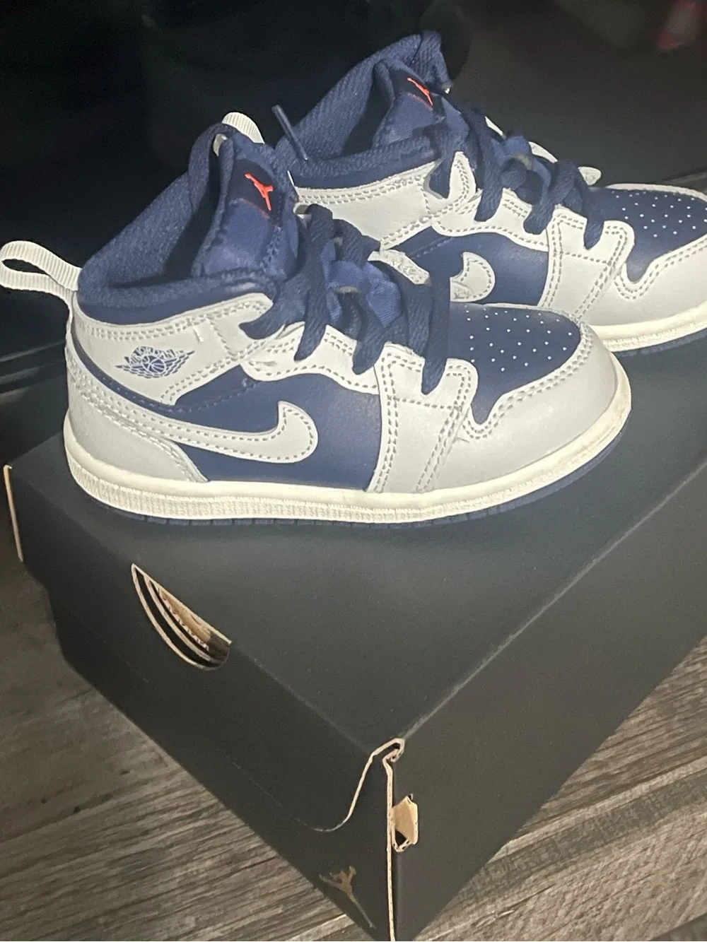 Nike Jordan 1 Mid (Kids) - Navy & White with Red Accent